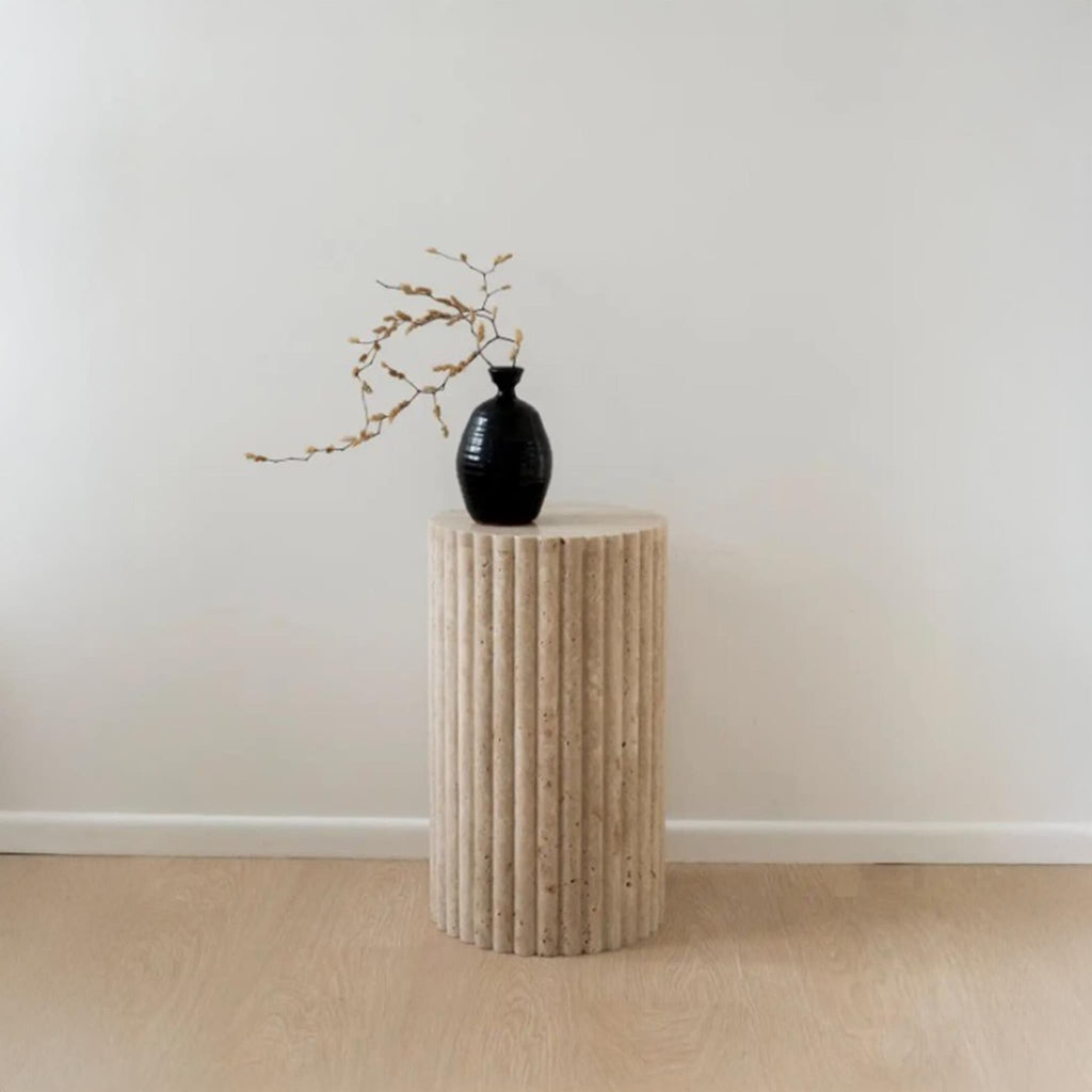 Torre Pedestal — Travertine